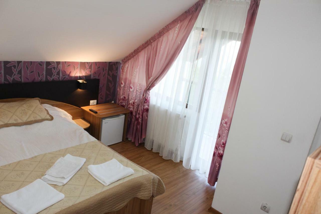 Hotel Perla Muntilor Rânca Zewnętrze zdjęcie