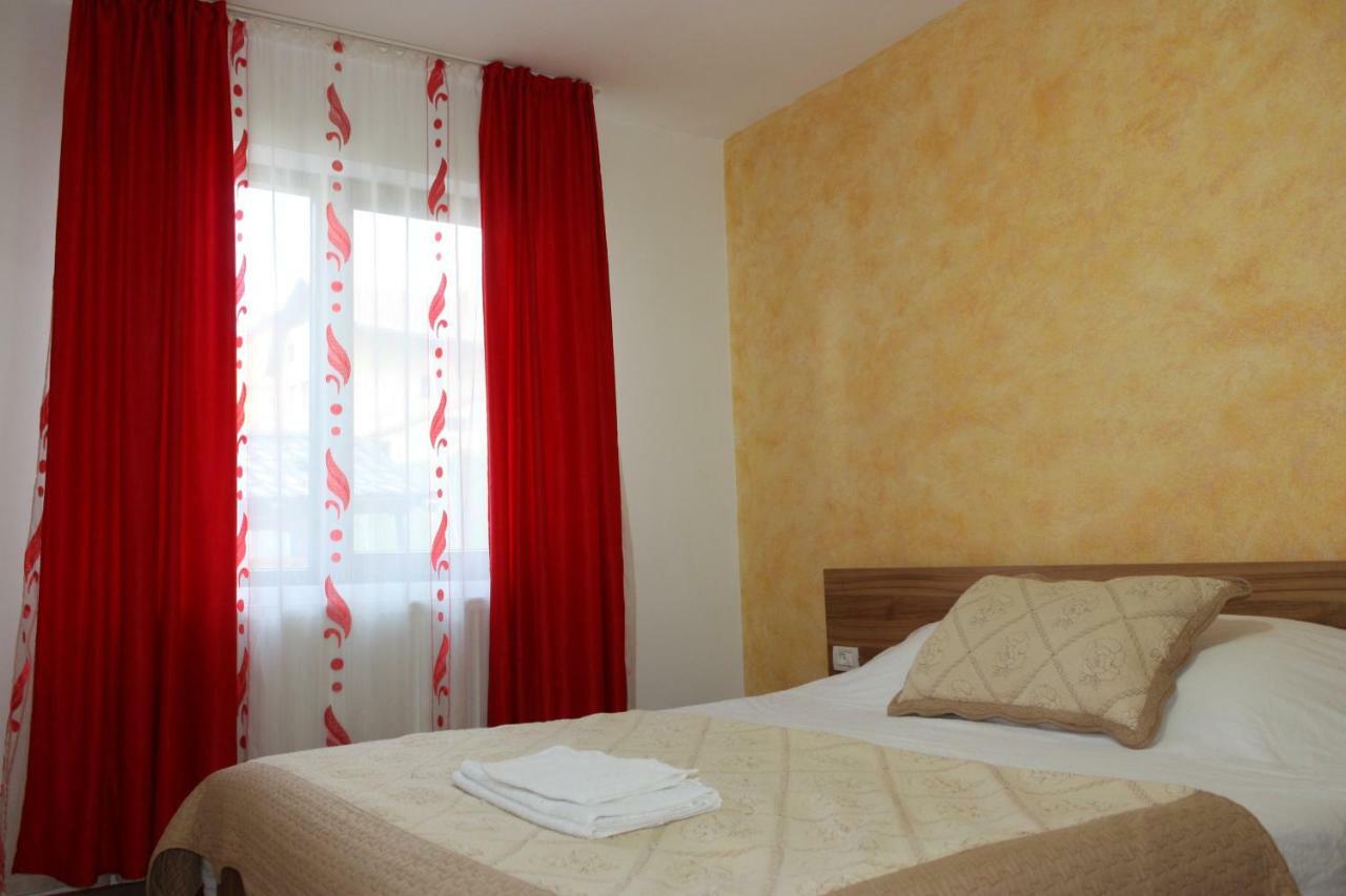 Hotel Perla Muntilor Rânca Zewnętrze zdjęcie