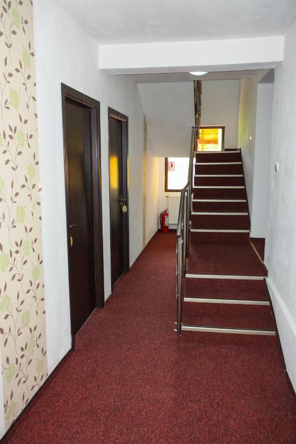 Hotel Perla Muntilor Rânca Zewnętrze zdjęcie